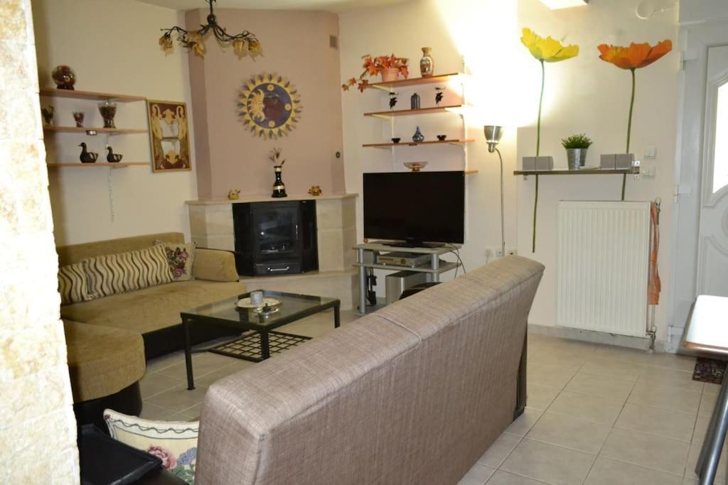 דירות ניאה מיכאניונה Vasiliki'S Cosy House מראה חיצוני תמונה